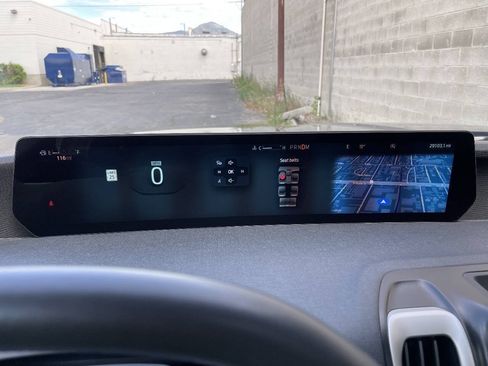 Used 2025 Ford Expedition Active AWD/4WD image 25