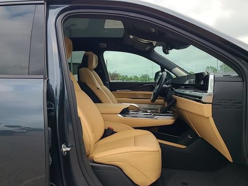 Used 2026 Cadillac Escalade IQ Sport 2 AWD/4WD image 28