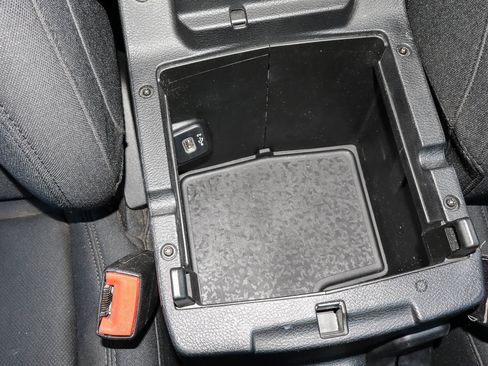 Used 2018 Jeep Wrangler Unlimited Sport S image 26