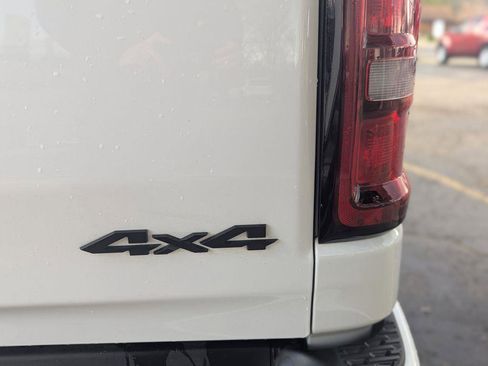 Used 2025 RAM 1500 Big Horn AWD/4WD image 8