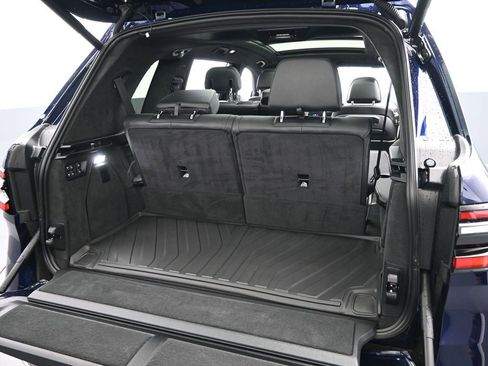 Used 2023 BMW X7 xDrive40i w/ Premium Package image 28