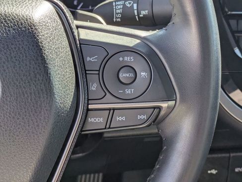 Used 2023 Toyota Camry SE image 9