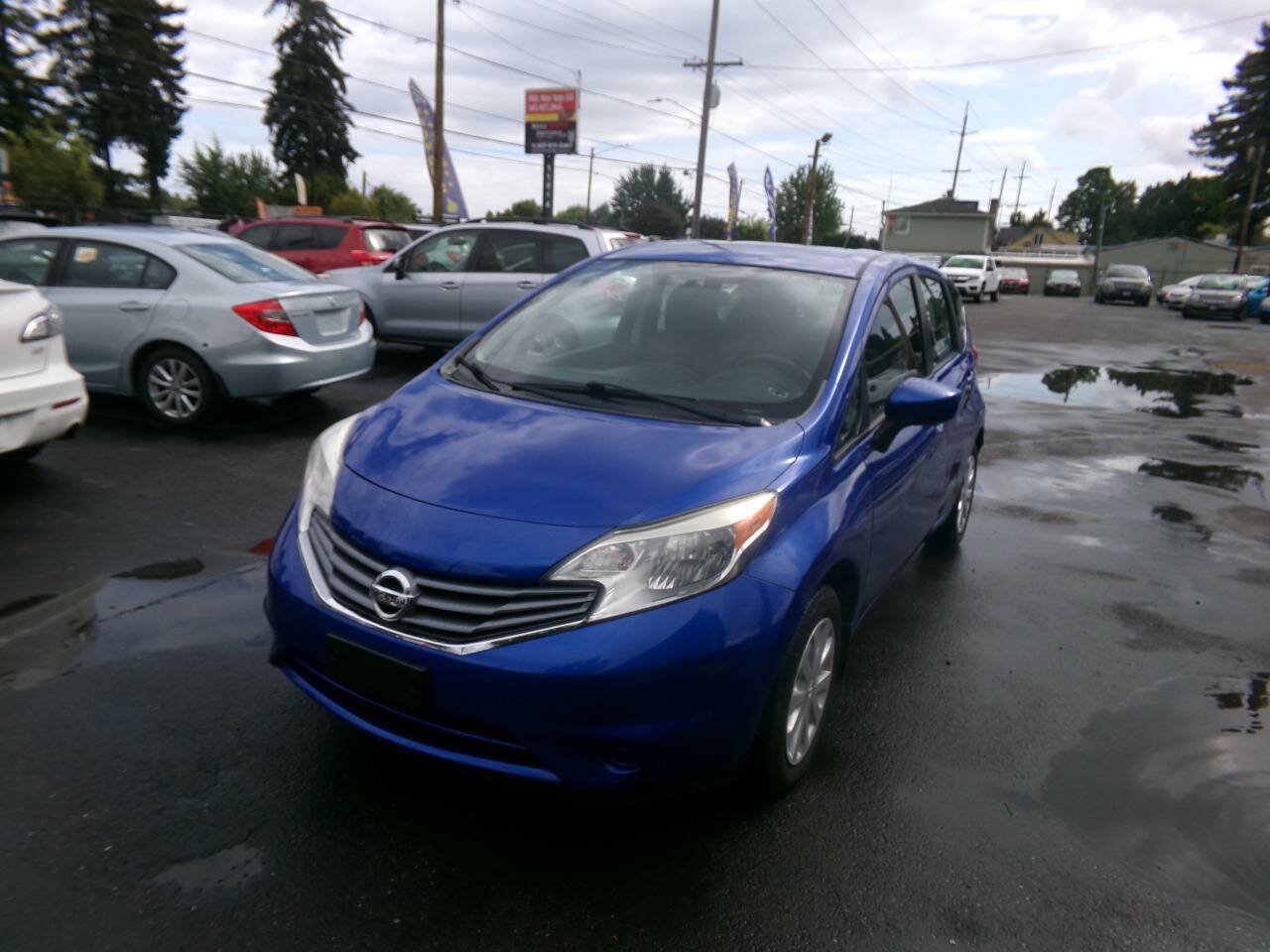 Used 2015 Nissan Versa Note SV FWD image 3