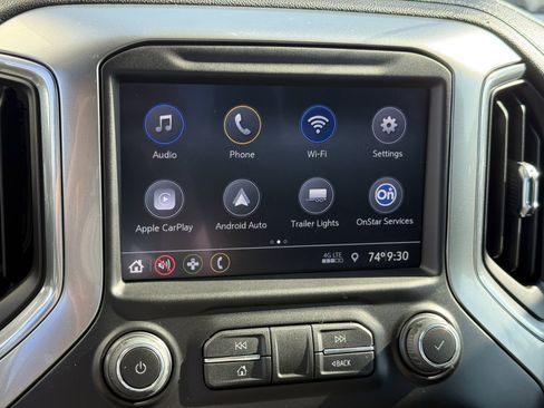 Used 2022 Chevrolet Silverado 1500 LT image 19