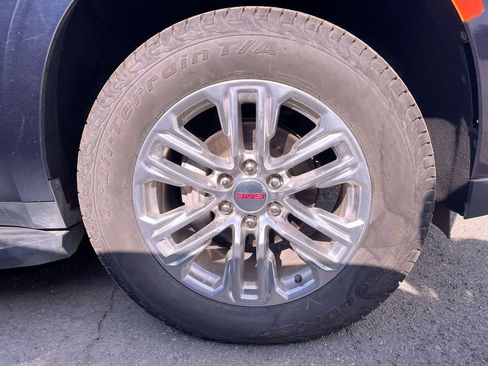Used 2021 GMC Yukon XL SLT AWD/4WD image 10