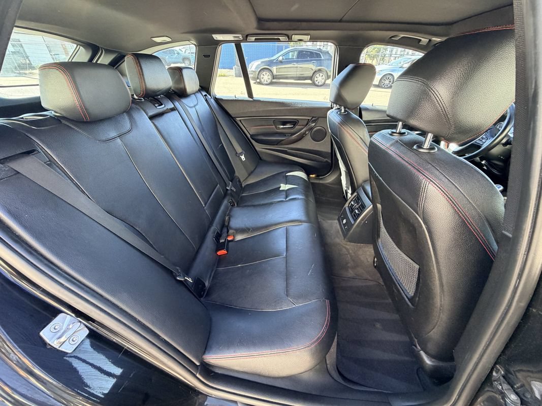 Used 2014 BMW 328i xDrive Wagon AWD/4WD image 14