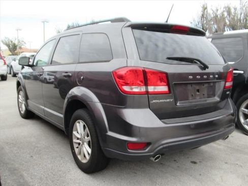 Used 2015 Dodge Journey SXT w/ Flexible Seating Group image 3