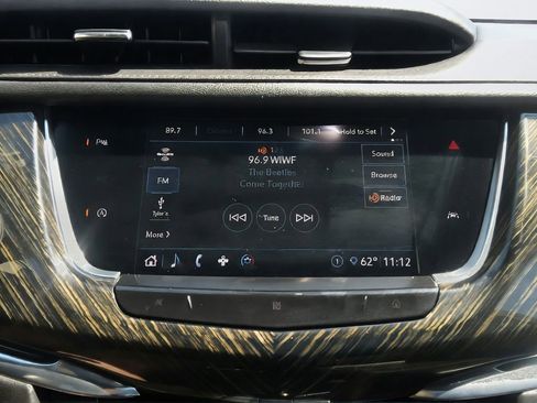 Used 2020 Cadillac XT6 Premium Luxury FWD image 27