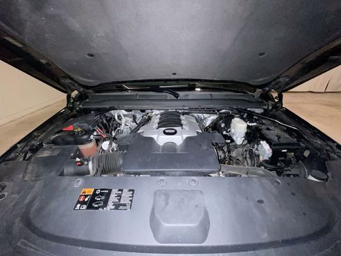 Used 2015 Cadillac Escalade Premium image 27