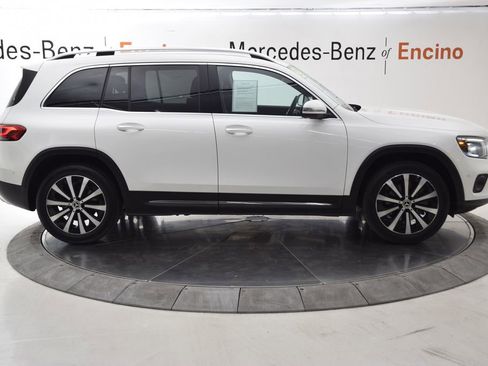 Used 2022 Mercedes-Benz GLB 250 4MATIC image 7