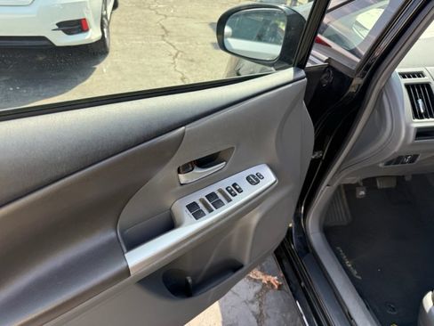 Used 2012 Toyota Prius V Three FWD image 10