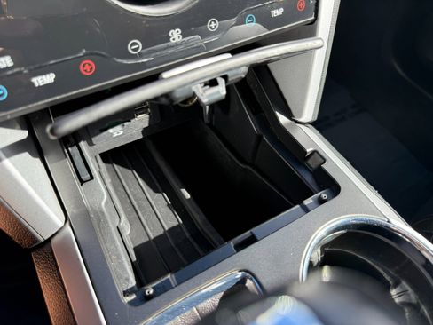 Used 2015 Ford Explorer Limited image 37