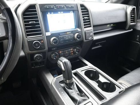 Used 2017 Ford F150 Raptor w/ Equipment Group 802A Luxury AWD/4WD image 8