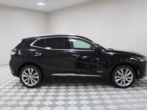Used 2023 Buick Envision Avenir image 13