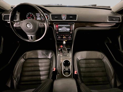 Used 2015 Volkswagen Passat 1.8T SEL Premium FWD image 14