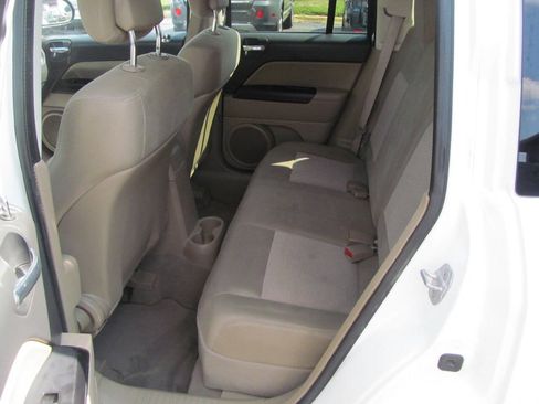 Used 2012 Jeep Compass Latitude w/ Sun/Sound Group AWD/4WD image 18