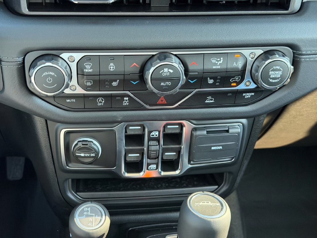 New 2026 Jeep Gladiator Sport AWD/4WD image 14