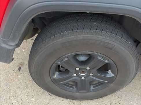 Used 2020 Jeep Wrangler Sport AWD/4WD image 8