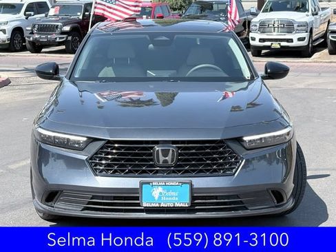 Certified 2025 Honda Accord SE image 3