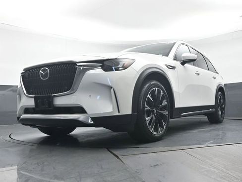Certified 2024 MAZDA CX-90 Plug-In Hybrid w/ Premium Pkg AWD/4WD image 26