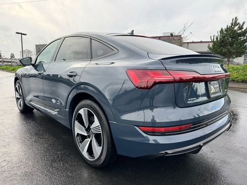 Used 2021 Audi e-tron Prestige w/ Prestige Package image 8