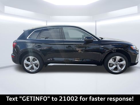 Used 2023 Audi Q5 2.0T Prestige w/ Prestige Package image 11