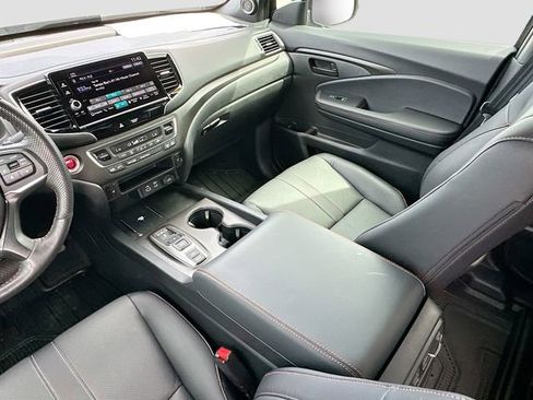 Used 2025 Honda Ridgeline TrailSport image 22