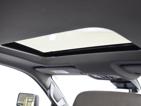 Used 2025 Chevrolet Silverado 3500 LTZ w/ LTZ Premium Package image 17