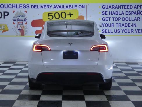 Used 2023 Tesla Model Y Long Range AWD/4WD image 2