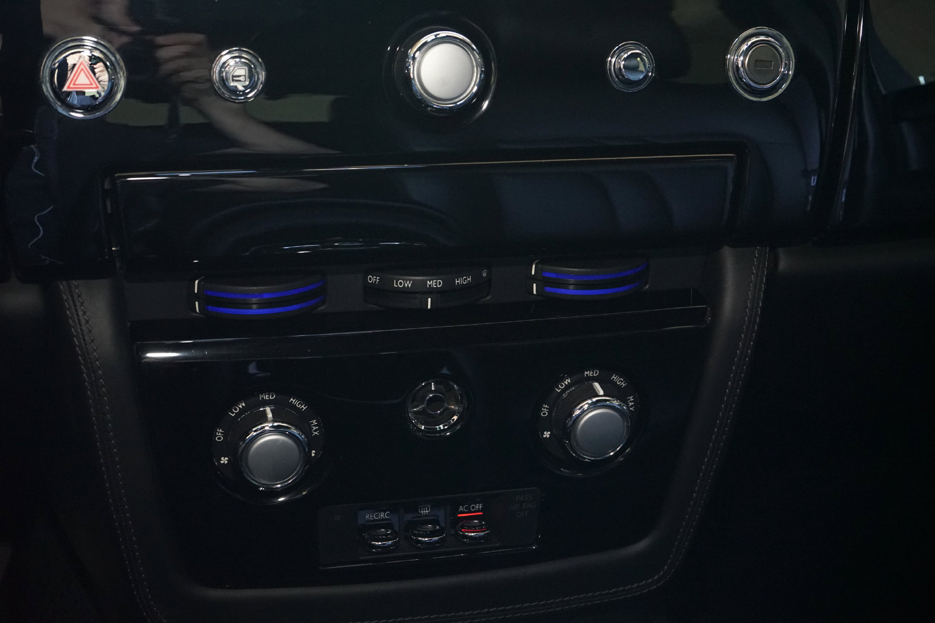 Used 2013 Rolls-Royce Phantom Sedan RWD image 19