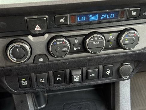 Used 2022 Toyota Tacoma TRD Pro AWD/4WD image 20
