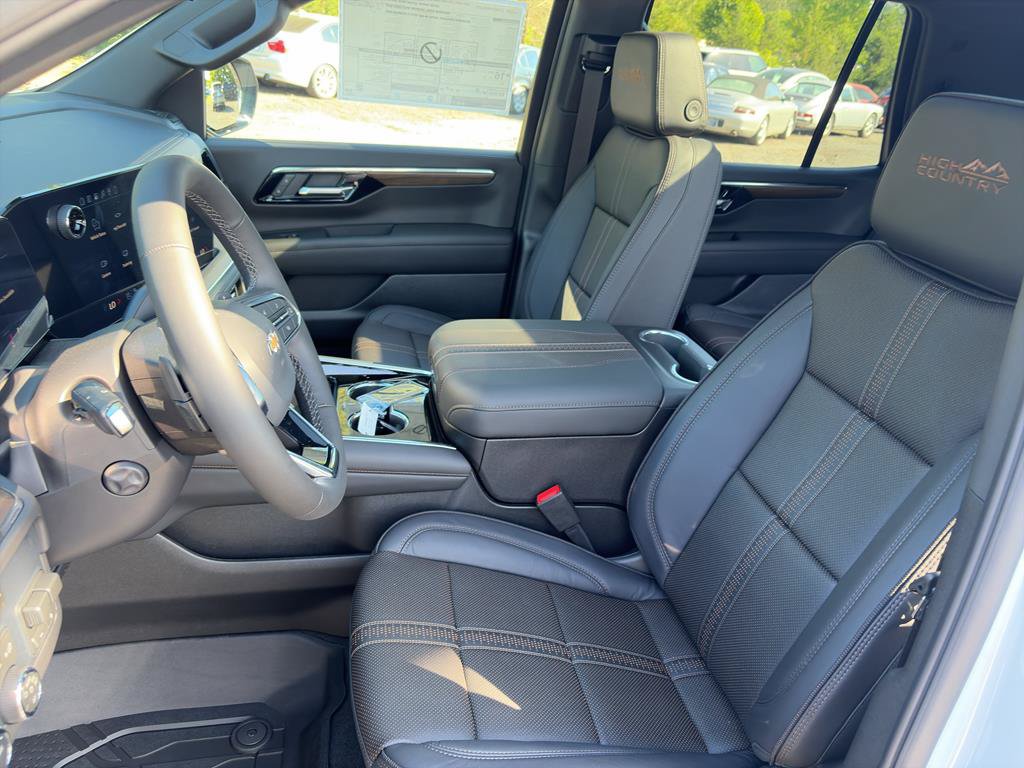 New 2026 Chevrolet Tahoe High Country w/ Sun And Tow Package AWD/4WD image 26