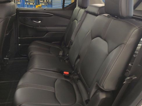 Used 2025 Honda Pilot EX-L image 22