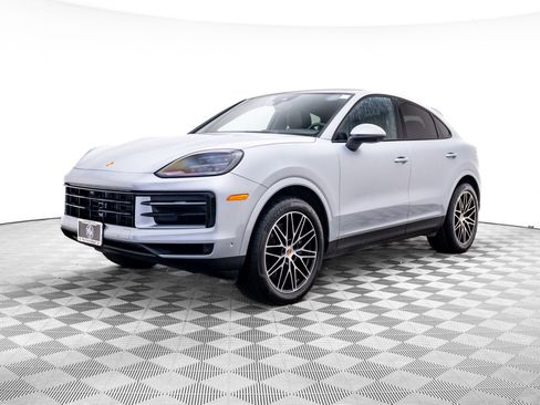Certified 2025 Porsche Cayenne Coupe AWD/4WD image 1