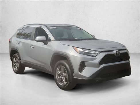 Used 2024 Toyota RAV4 XLE FWD image 3