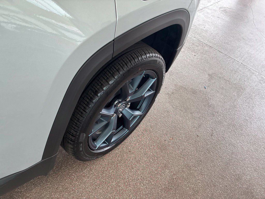 New 2026 Jeep Cherokee Limited AWD/4WD image 7