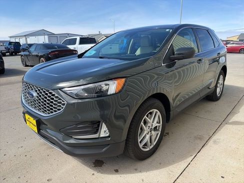 Used 2024 Ford Edge SEL w/ Convenience Package AWD/4WD image 4