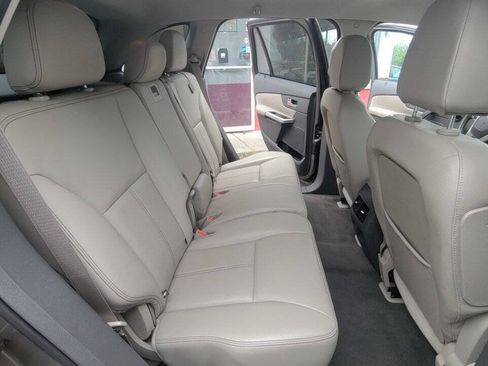 Used 2013 Ford Edge SEL FWD image 10