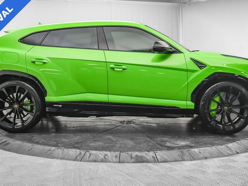 Used 2023 Lamborghini Urus S image 10