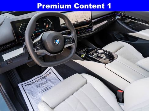 Used 2025 BMW 530i xDrive w/ Premium Package AWD/4WD image 15