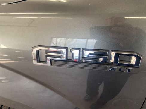 Used 2019 Ford F150 XLT w/ Equipment Group 302A Luxury image 9