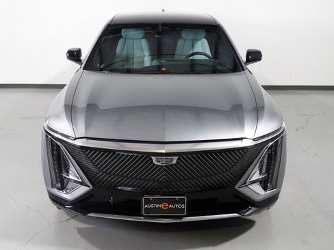 Used 2024 Cadillac Lyriq Luxury image 11