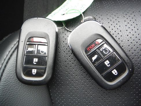 Used 2024 Honda Civic EX-L image 42