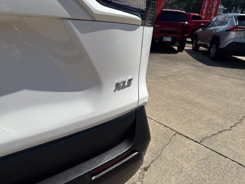 Certified 2023 Toyota RAV4 XLE w/ Convenience Package FWD image 10