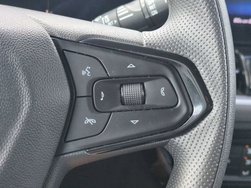 Used 2025 Chevrolet TrailBlazer LT AWD/4WD image 21