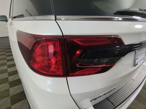 New 2026 Honda Odyssey EX-L image 17