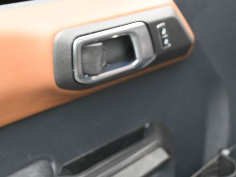 Used 2024 Ford Bronco Outer Banks image 18