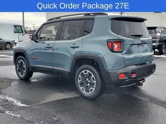 Used 2016 Jeep Renegade Trailhawk video 3