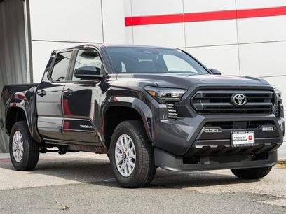 New 2025 Toyota Tacoma SR5