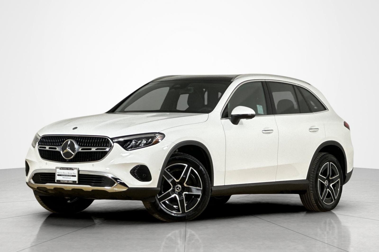 Used 2026 Mercedes-Benz GLC 300 image 1